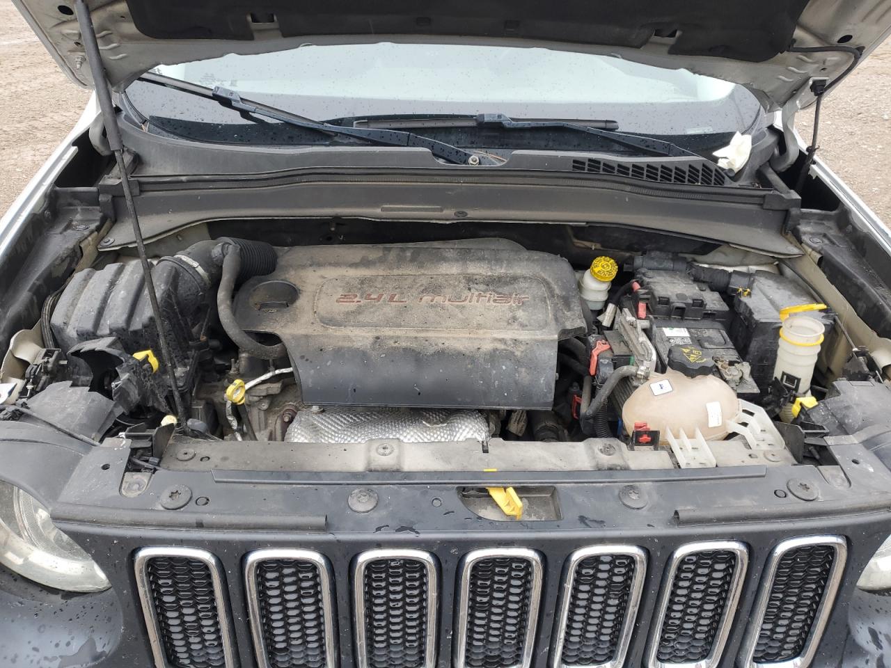 Jeep Renegade Latitude Image 8