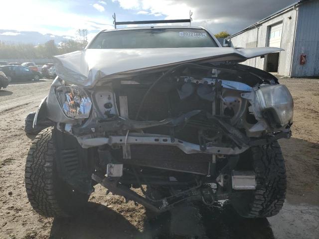 Toyota Tacoma Double Cab Image 9