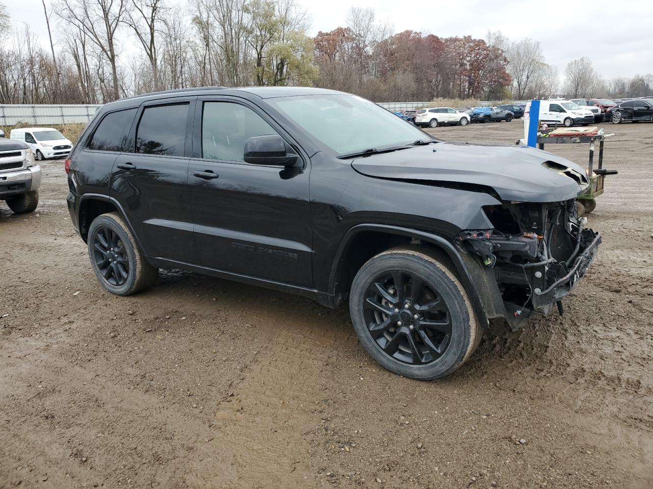 Jeep Grand Cherokee Laredo Image 3