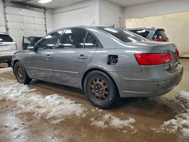 Hyundai SONATA Gls Image 2