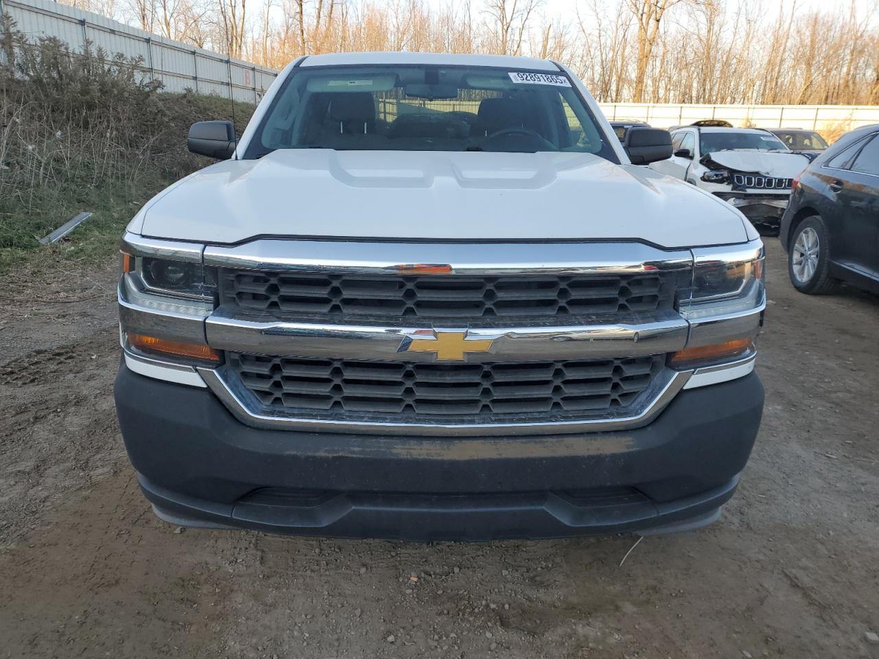 Chevrolet Silverado C1500 Image 8