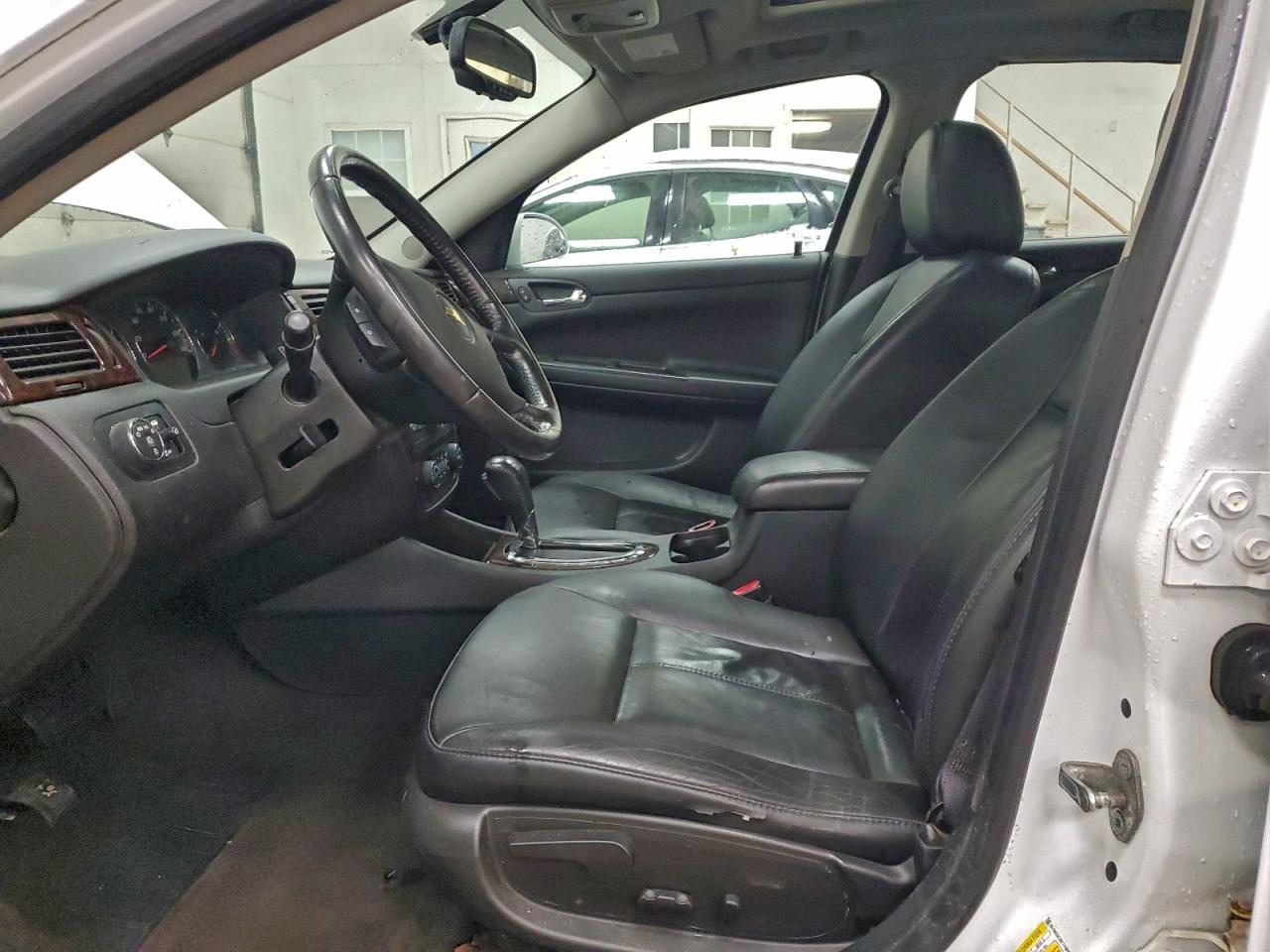 Chevrolet Impala Ltz Image 4