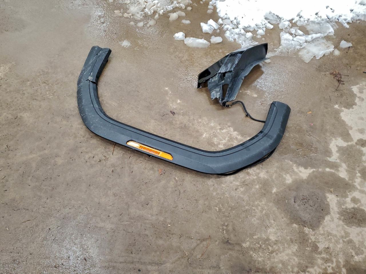 GMC Sierra K2500 Denali Image 4