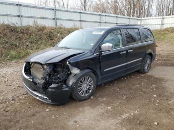  Salvage Chrysler Minivan