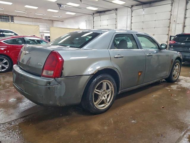 Chrysler 300 Image 13