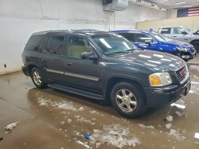 GMC Envoy Xuv Image 3