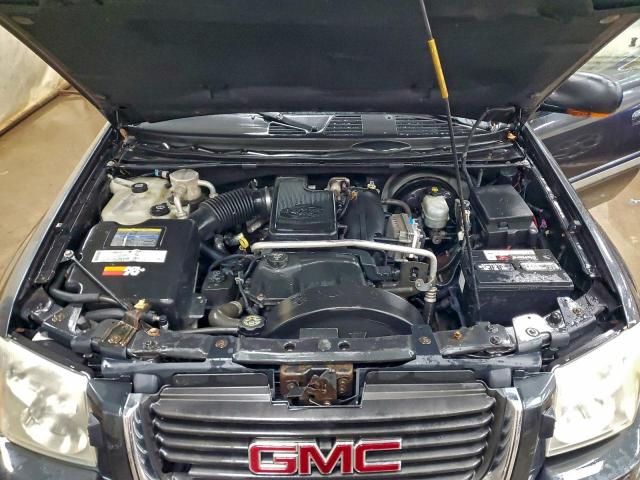 GMC Envoy Xuv Image 2