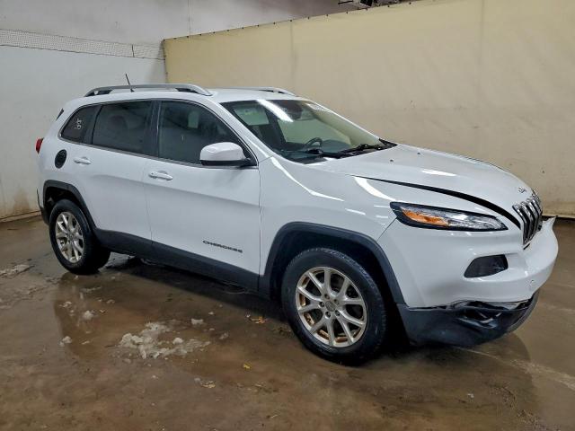 Jeep Grand Cherokee Latitude Image 2