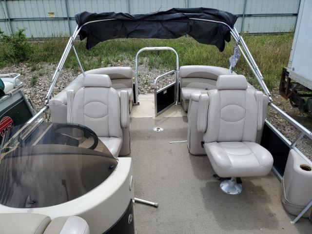 Slyvan Pontoon Image 6