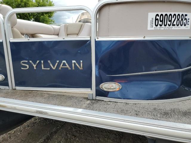 Slyvan Pontoon Image 3