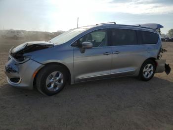  Salvage Chrysler Pacifica