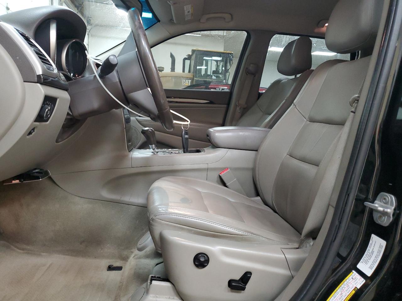 Jeep Grand Cherokee Laredo Image 11