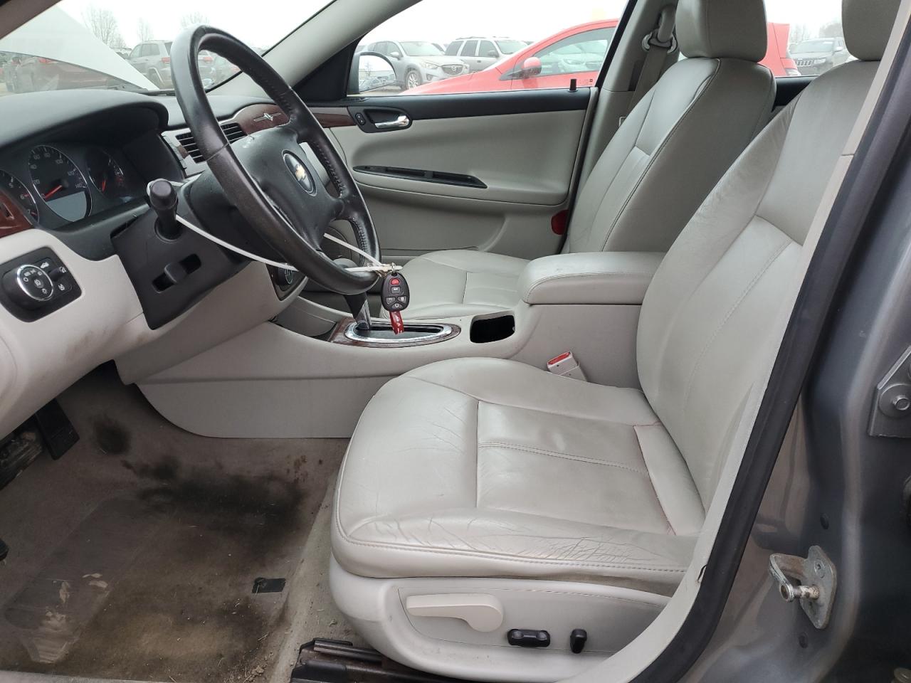 Chevrolet Impala Ltz Image 8