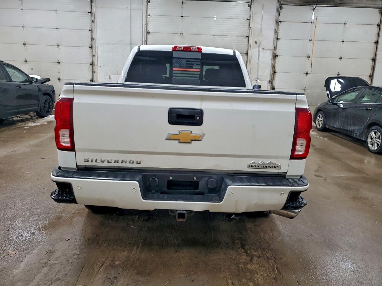 Chevrolet Silverado K1500 High Country Image 3