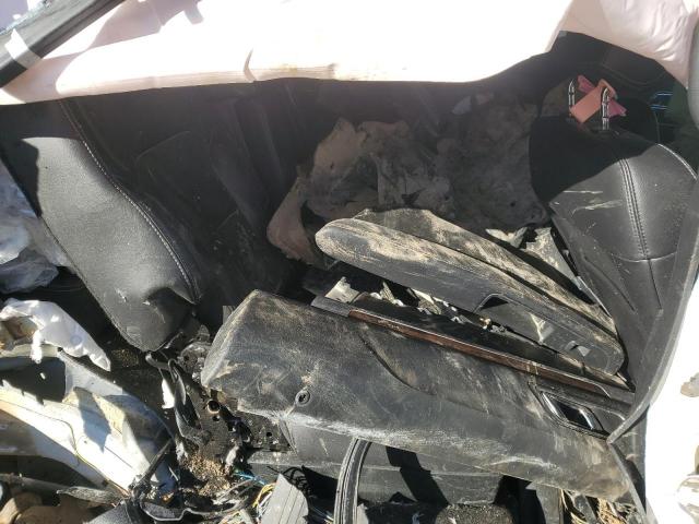 Ford Explorer Limited Image 11