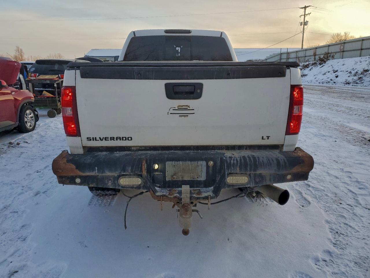 Chevrolet Silverado K2500 Heavy Duty Image 4