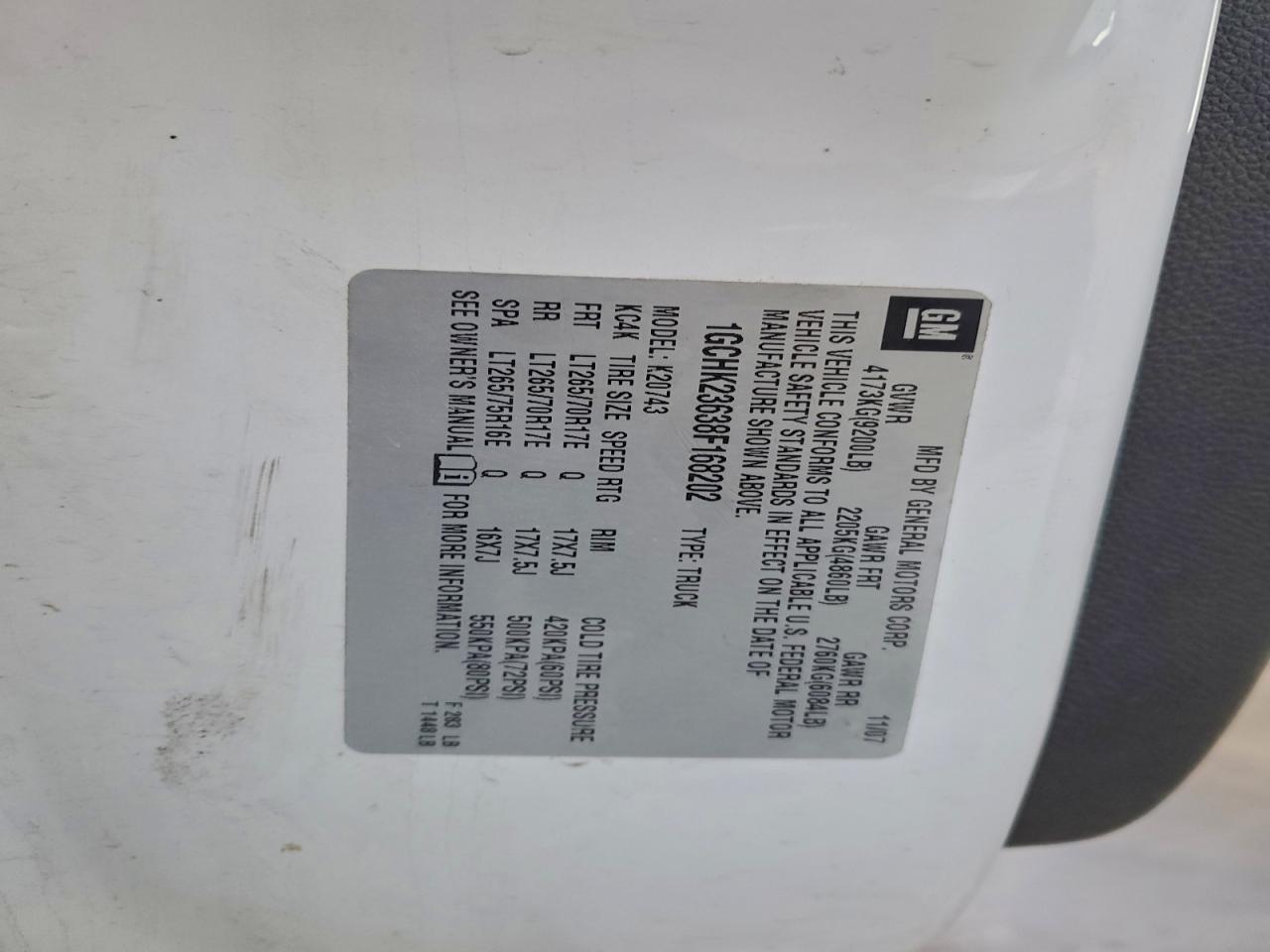 Chevrolet Silverado K2500 Heavy Duty Image 11