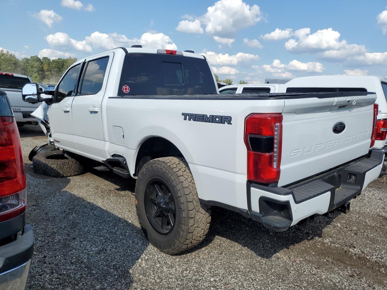 Ford F-350 Super Duty Image 7