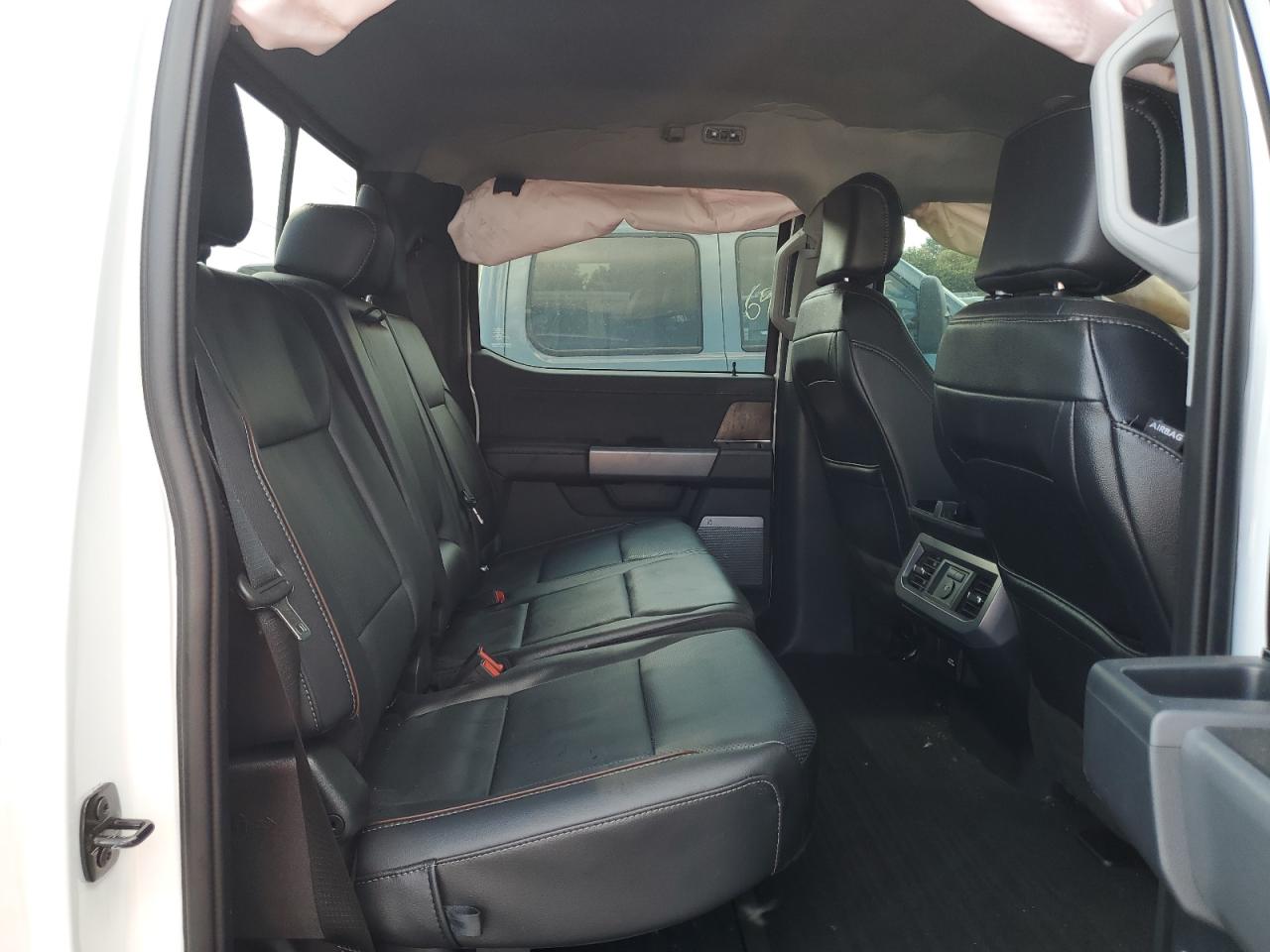 Ford F-350 Super Duty Image 12