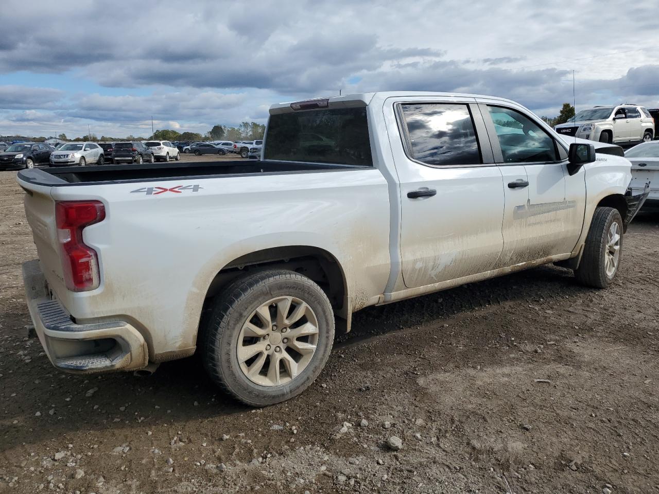 Chevrolet Silverado K1500 Custom Image 12