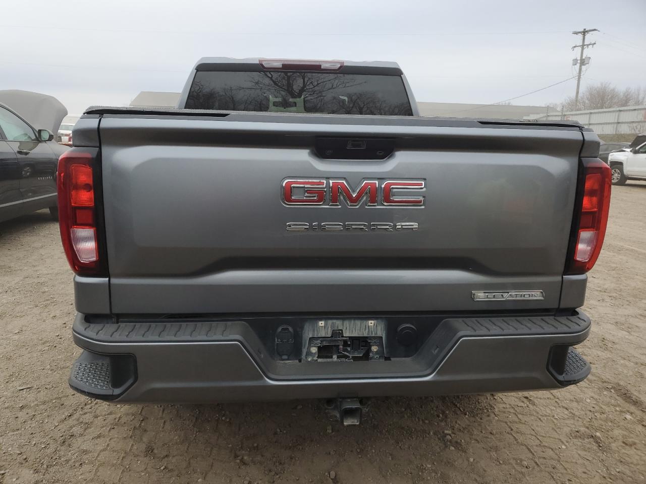 GMC Sierra K1500 Elevation Image 4