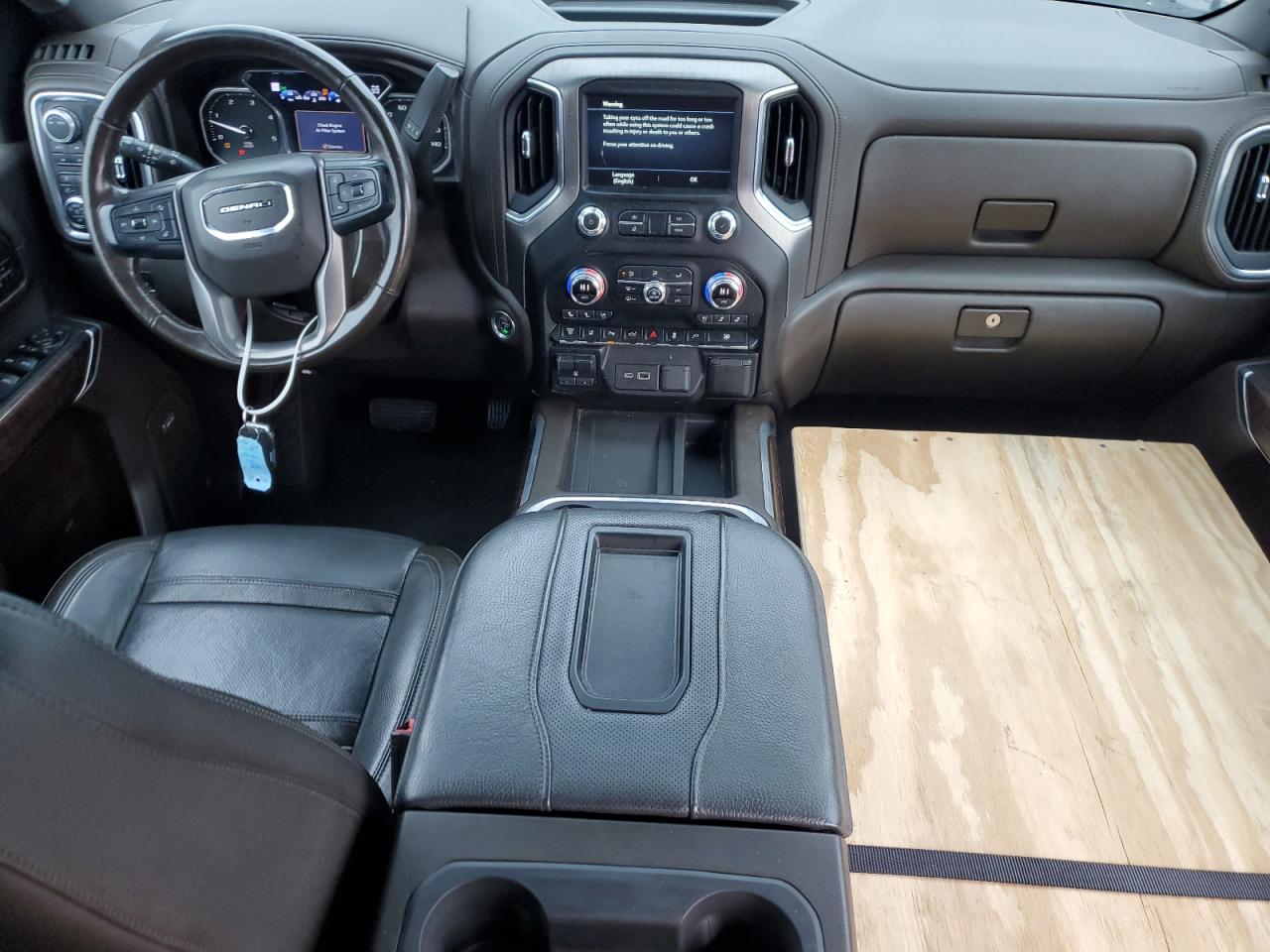 GMC Sierra K3500 Denali Image 5