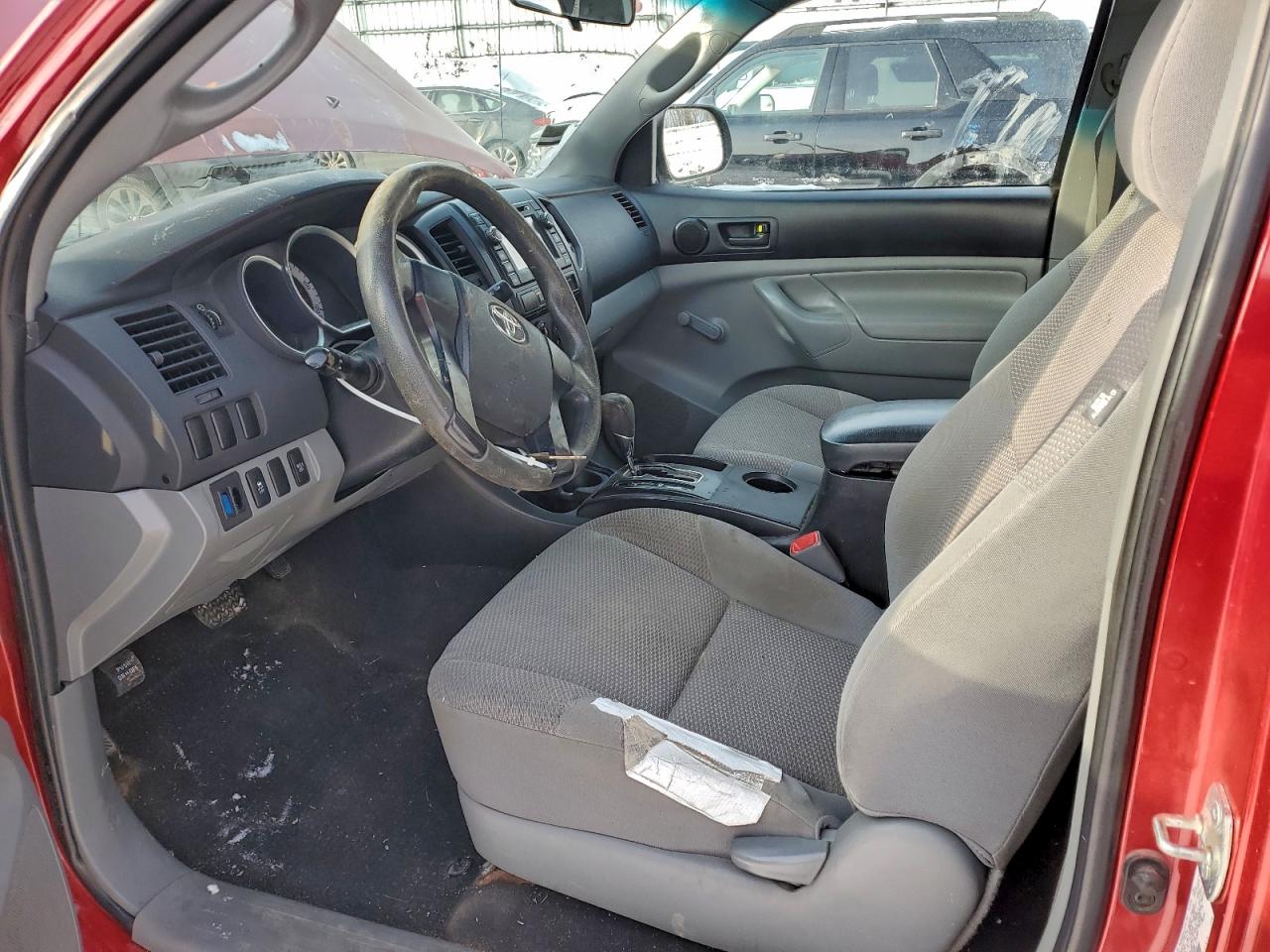 Toyota Tacoma Image 10