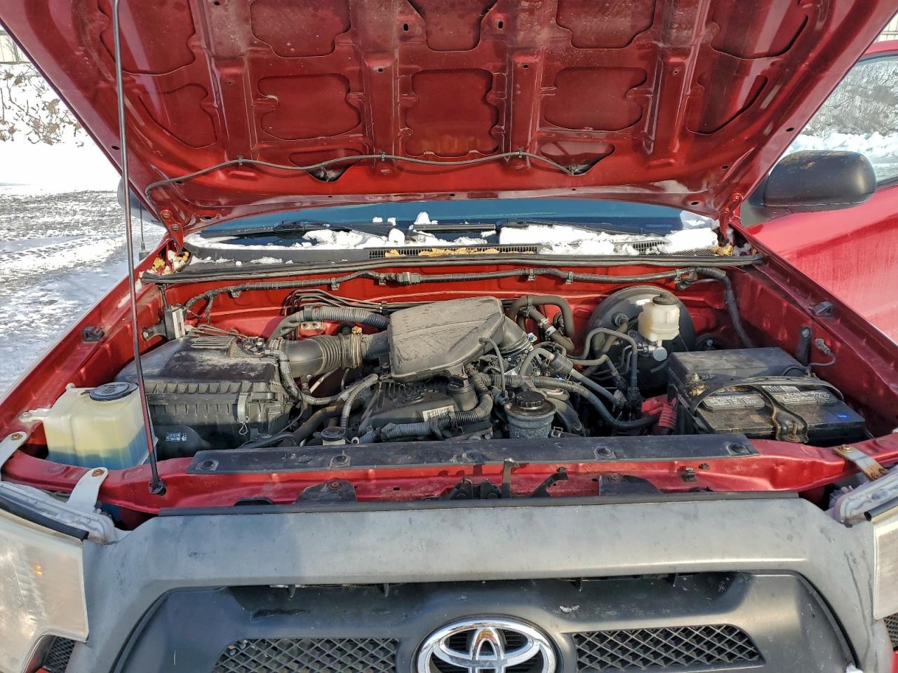 Toyota Tacoma Image 5