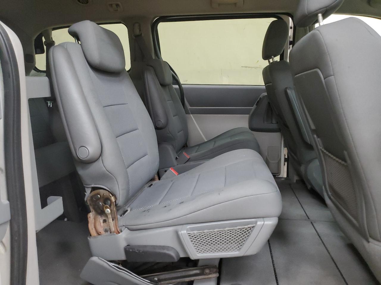Dodge Caravan Se Image 11
