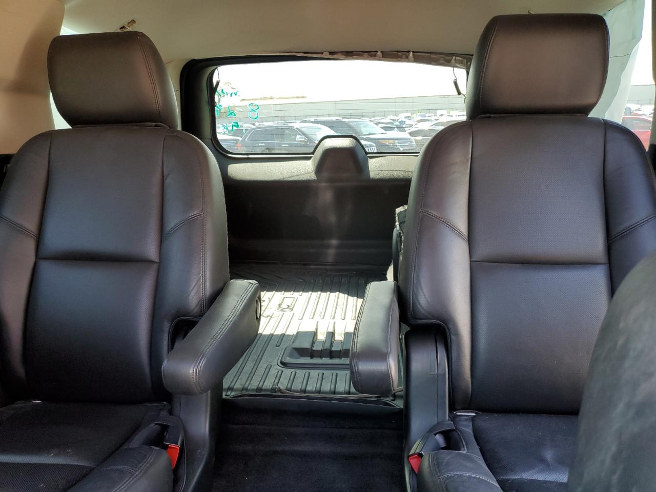 Cadillac Escalade Premium Image 9