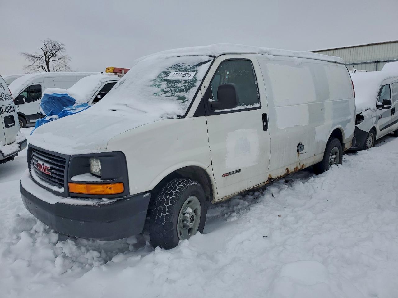 GMC Savana G2500 Image 1