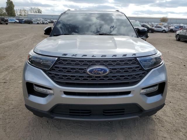 Ford Explorer Xlt Image 8