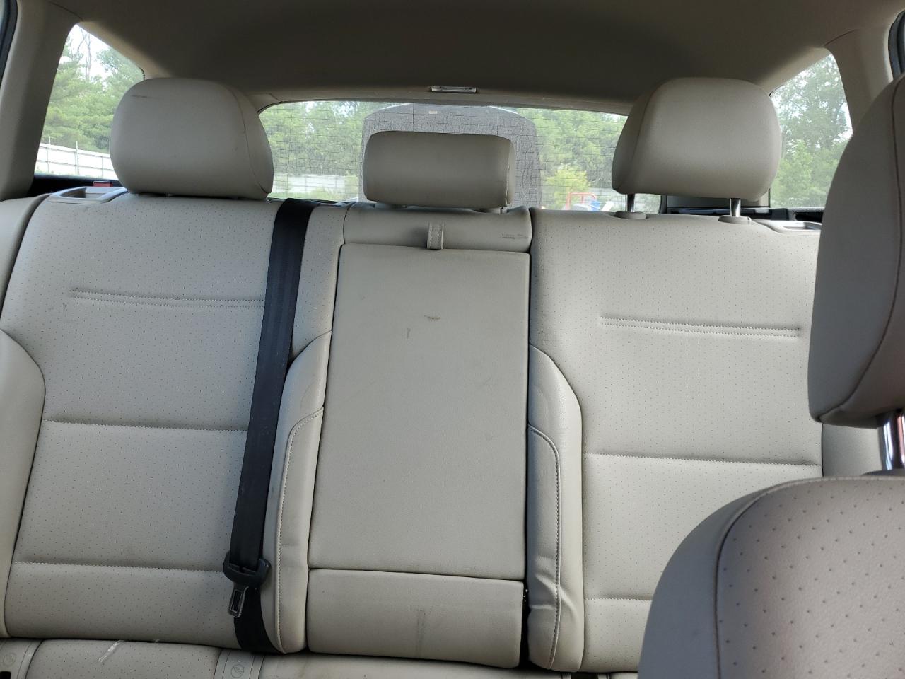 Volkswagen Golf Tdi S Image 12