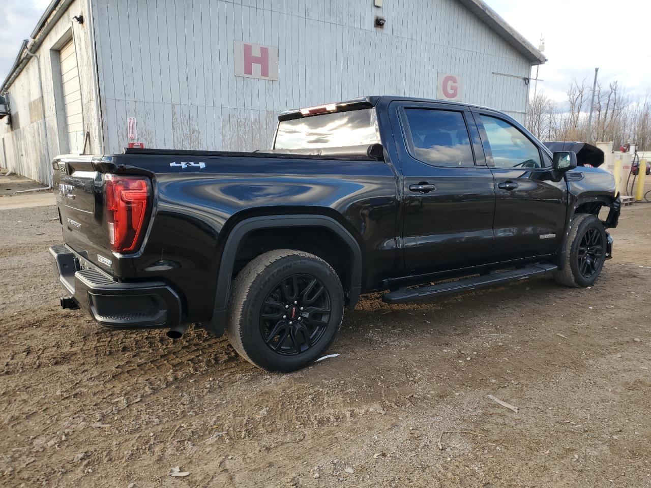 GMC Sierra K1500 Elevation Image 6