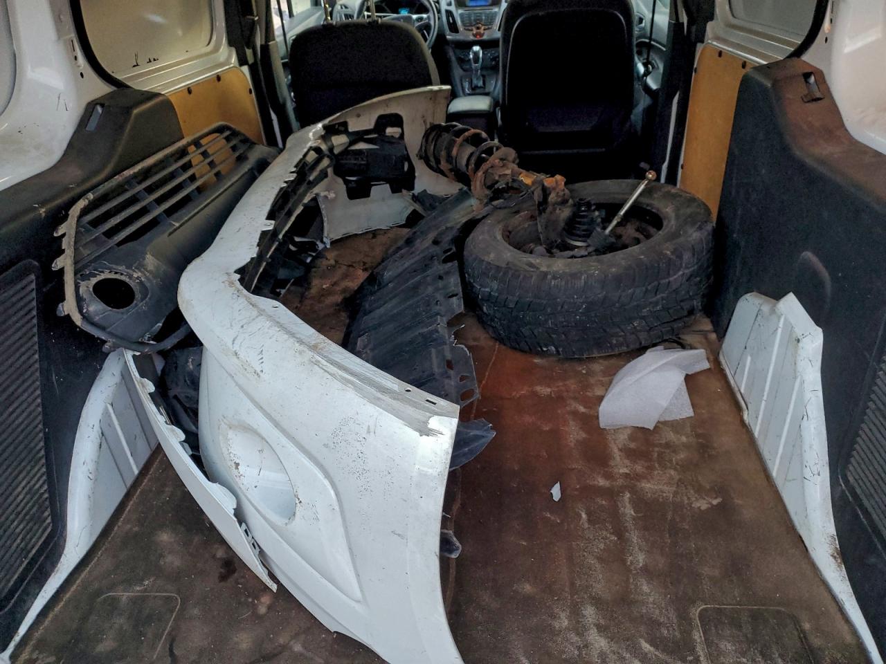 Ford Transit Xlt Image 2