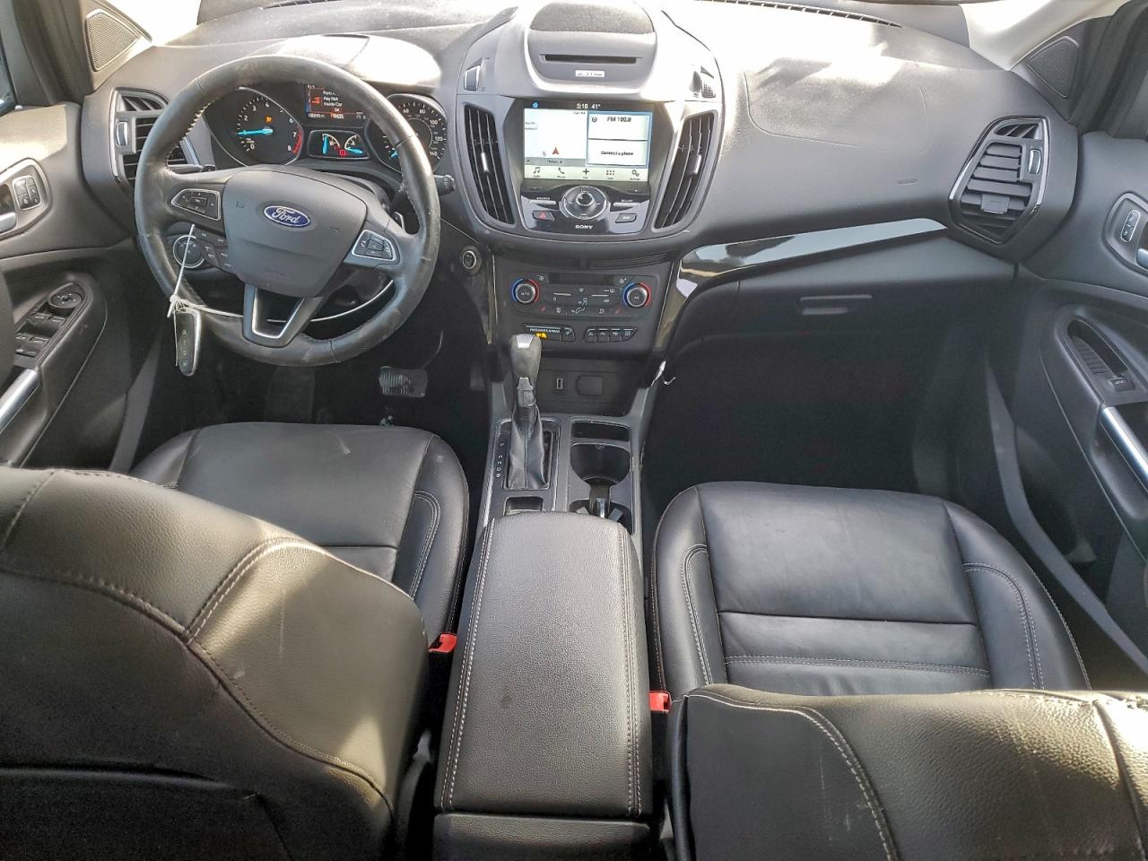 Ford Escape Titanium Image 7