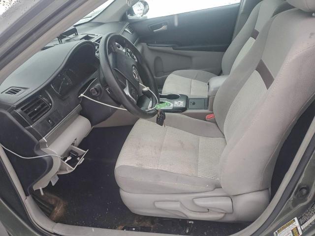 Toyota Camry Base Image 7