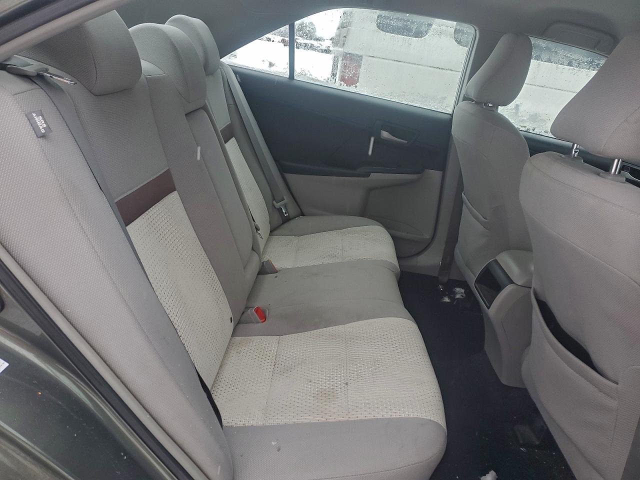 Toyota Camry Base Image 5