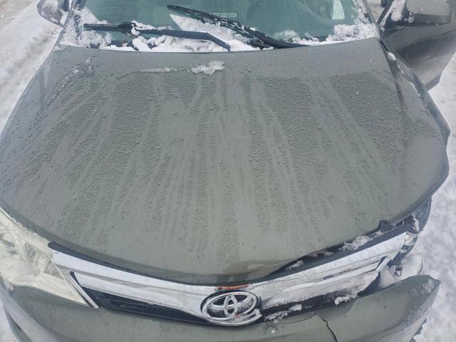 Toyota Camry Base Image 10