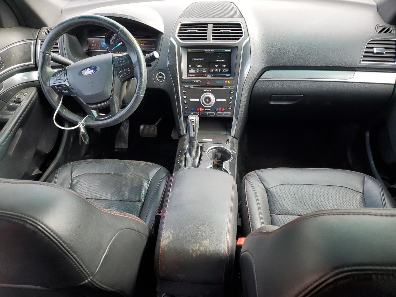 Ford Explorer Sport Image 2