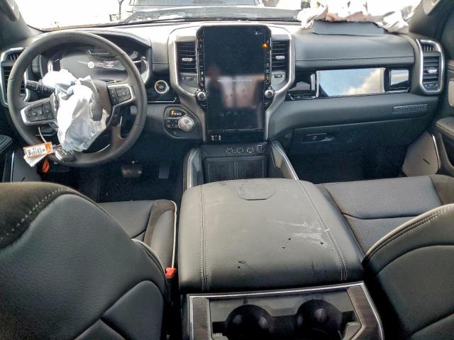 Ram 1500 Laramie Image 11