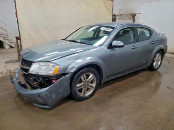  Salvage Dodge Avenger