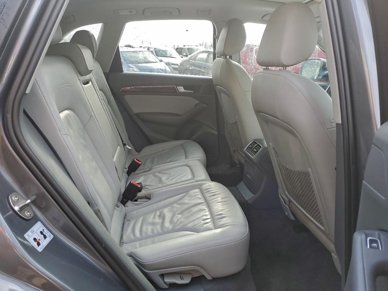 Audi Q5 Premium Plus Image 11