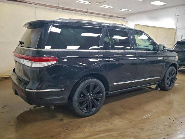 Lincoln Navigator Reserve Image 3