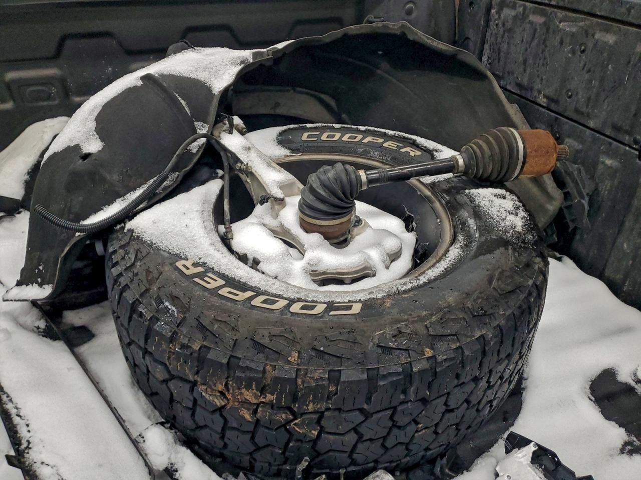 GMC Sierra K1500 At4 Image 8