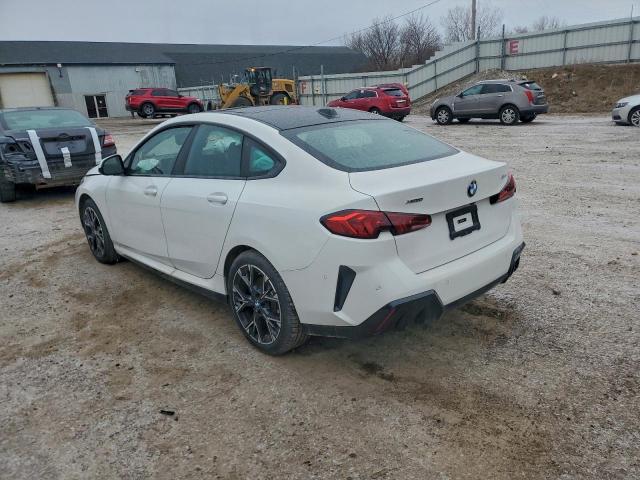 BMW 2 Series Image 3