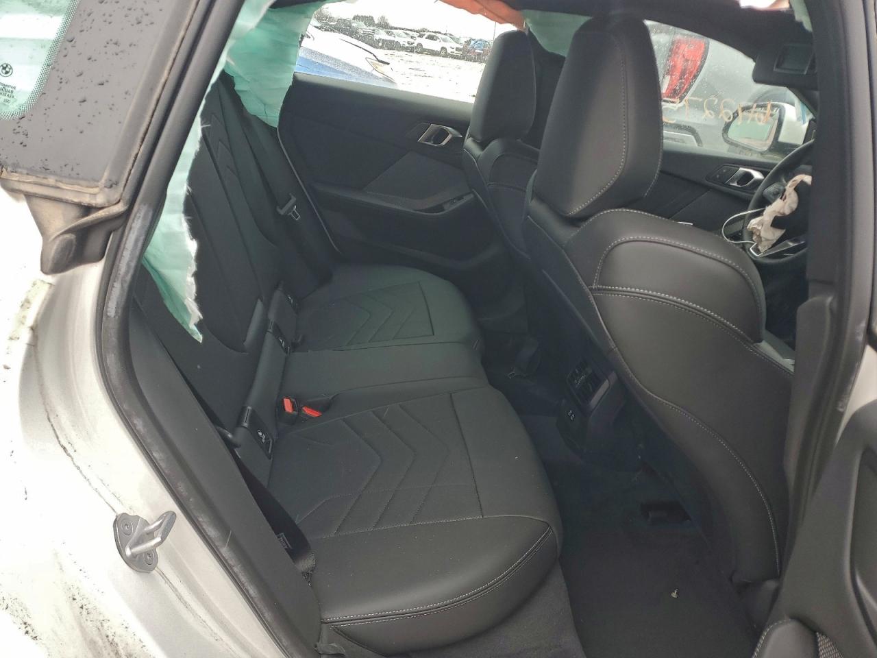 BMW 2 Series Image 2