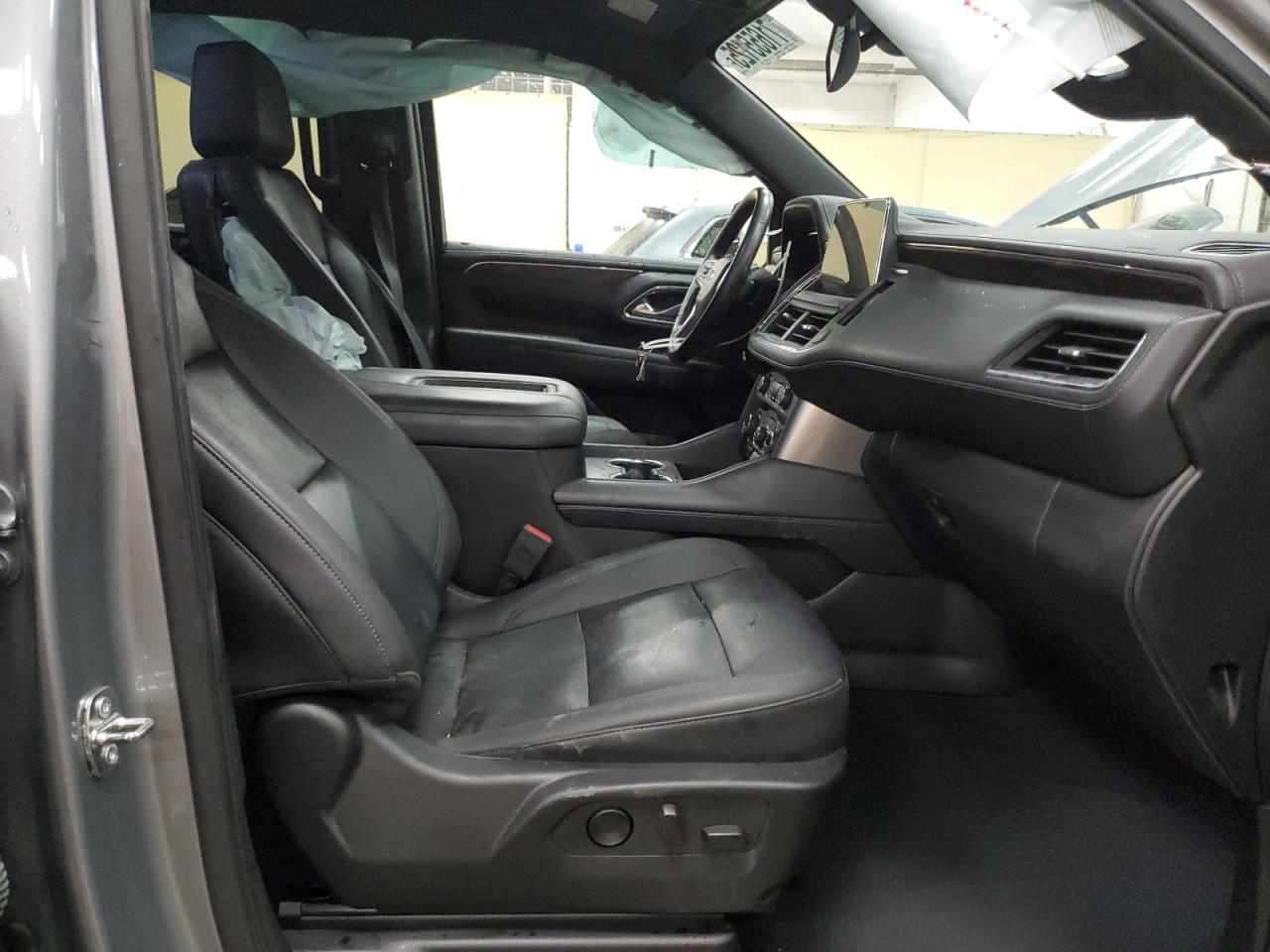 Chevrolet Suburban K1500 Lt Image 11