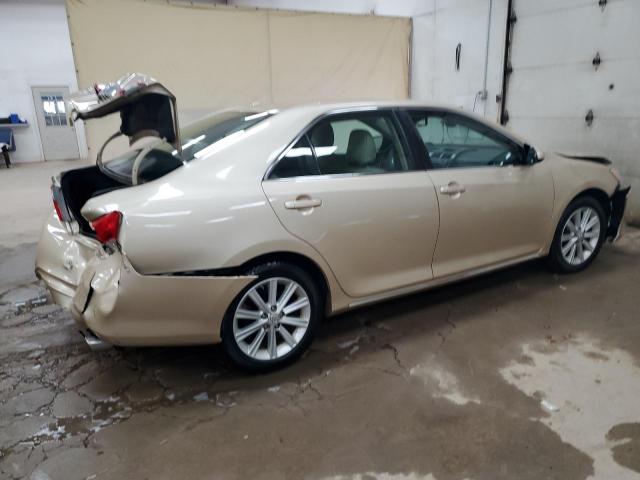 Toyota Camry Base Image 3