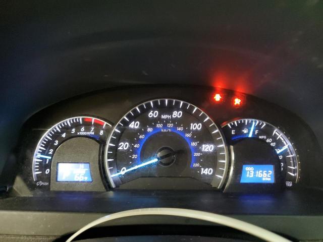 Toyota Camry Base Image 9